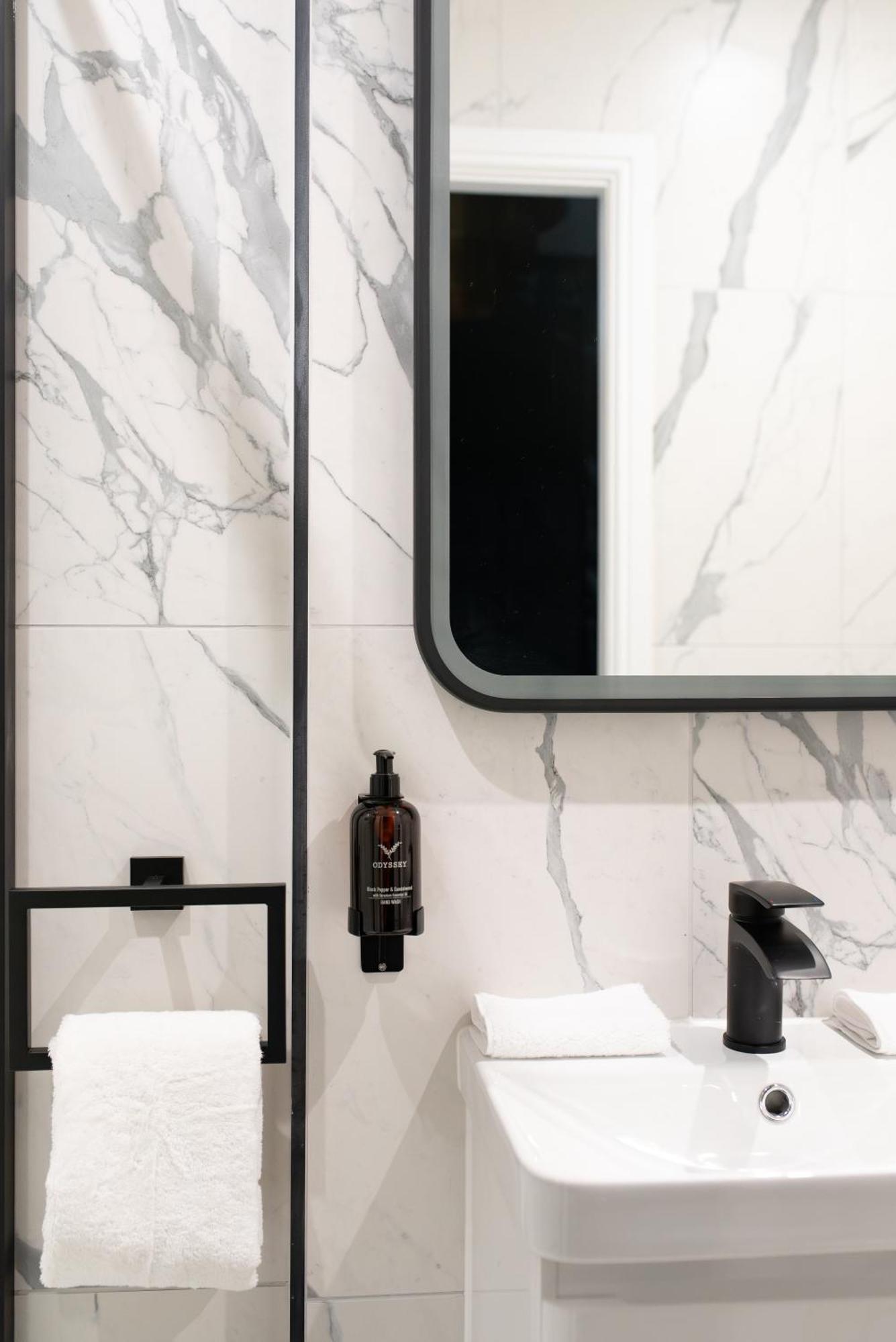 Secret Suites Lancaster Zewnętrze zdjęcie